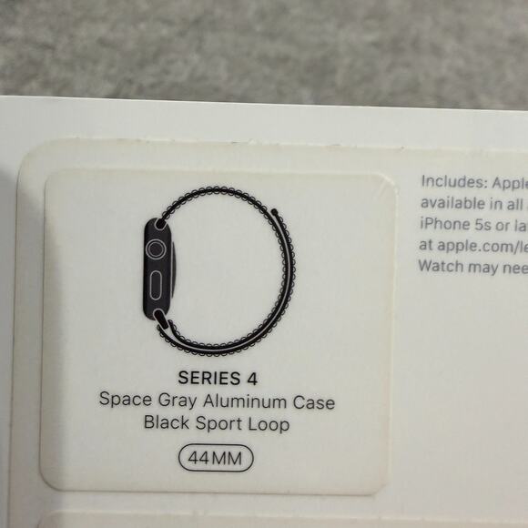 Apple Watch Series 4, 44mm Space Gray Aluminum MU6E2LL/A (GPS) - Picture 6 of 7
